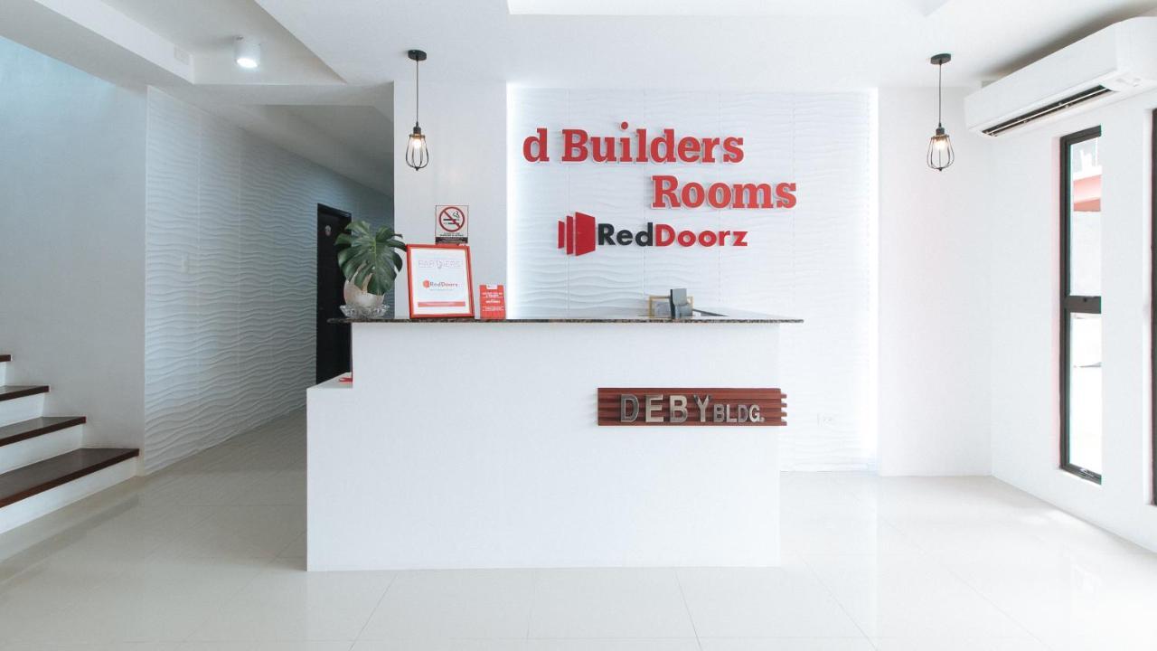 Reddoorz Plus At Dbuilders Poblacion Bgc Тагиг Экстерьер фото